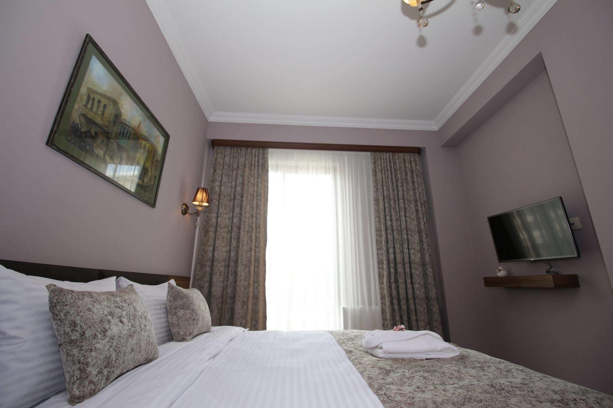 Hotel Pushkin Tbilisi Exterior photo